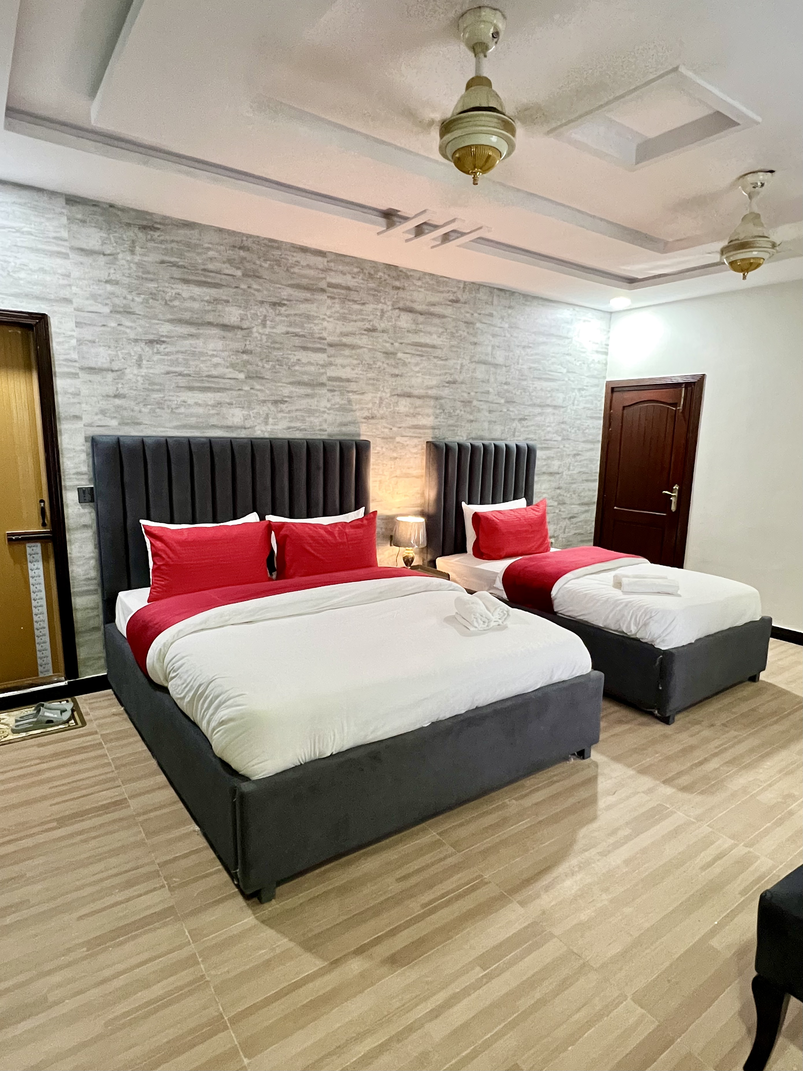 Luxury Triple Room